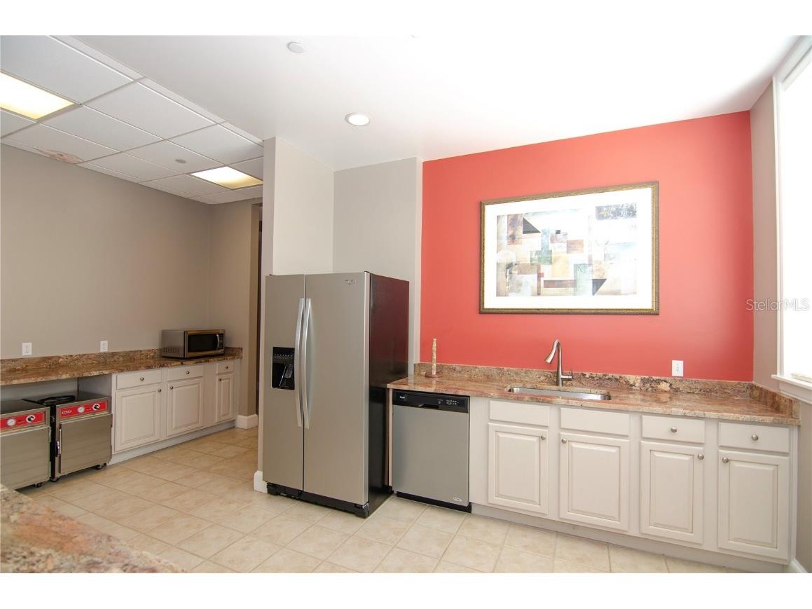 750 N Tamiami Trail #208 Sarasota FL 34236 A4650333 image43