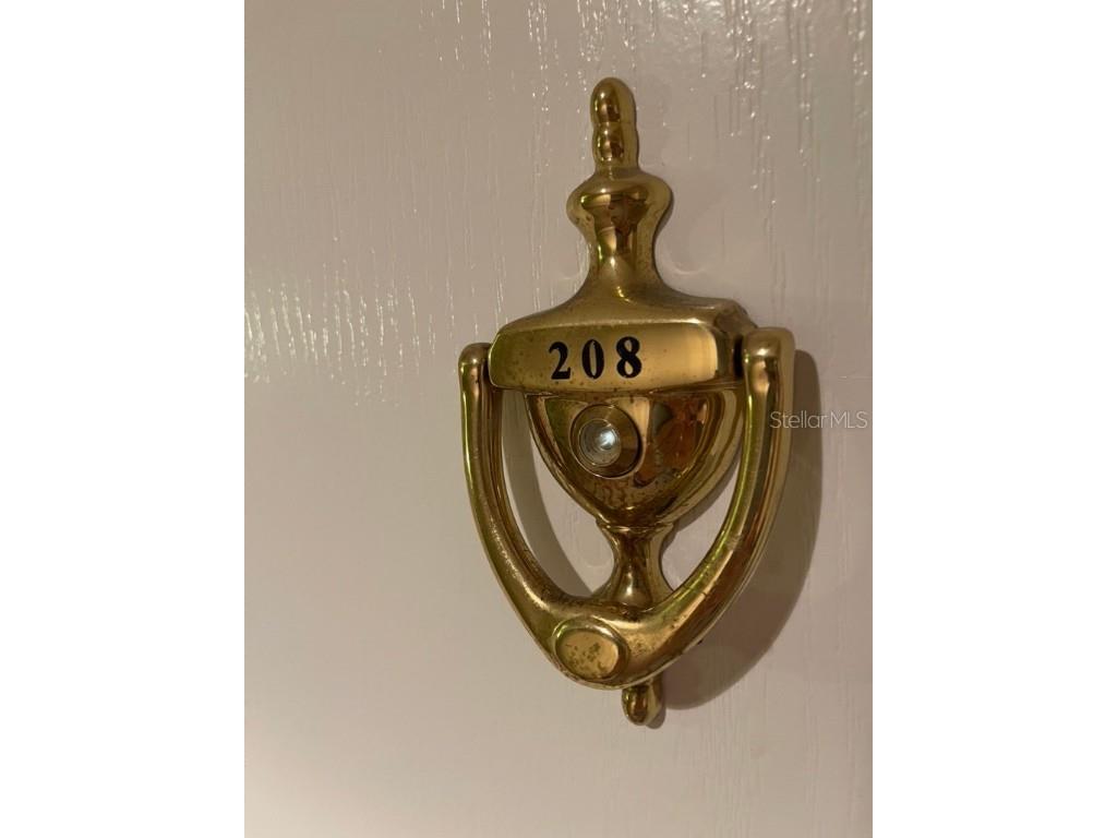 750 N Tamiami Trail #208 Sarasota FL 34236 A4650333 image7