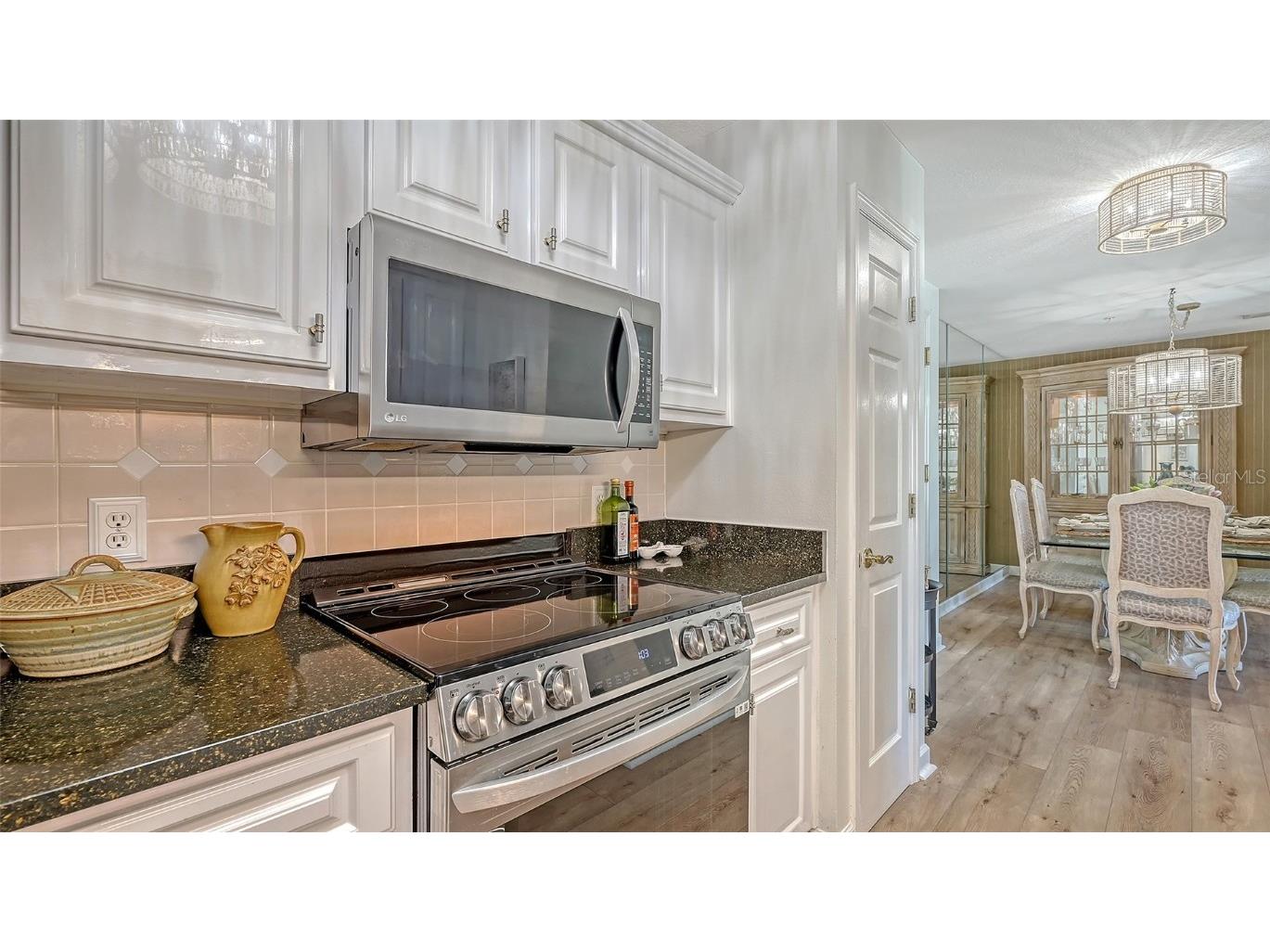 750 N Tamiami Trail #304 Sarasota FL 34236 A4647226 image8