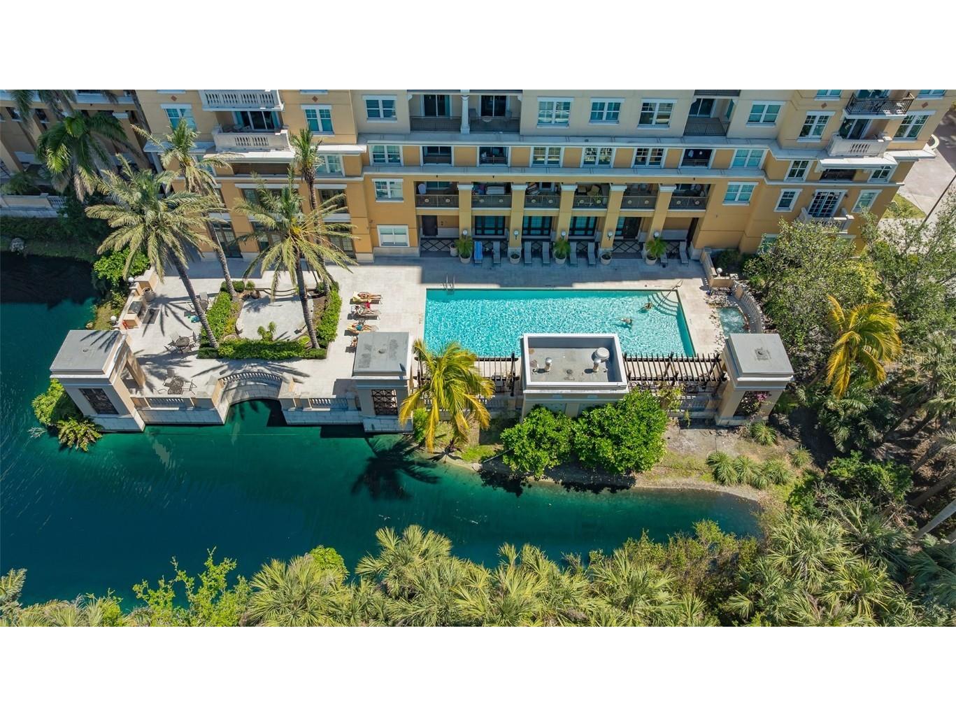 750 N Tamiami Trail #304 Sarasota FL 34236 A4657467 image40