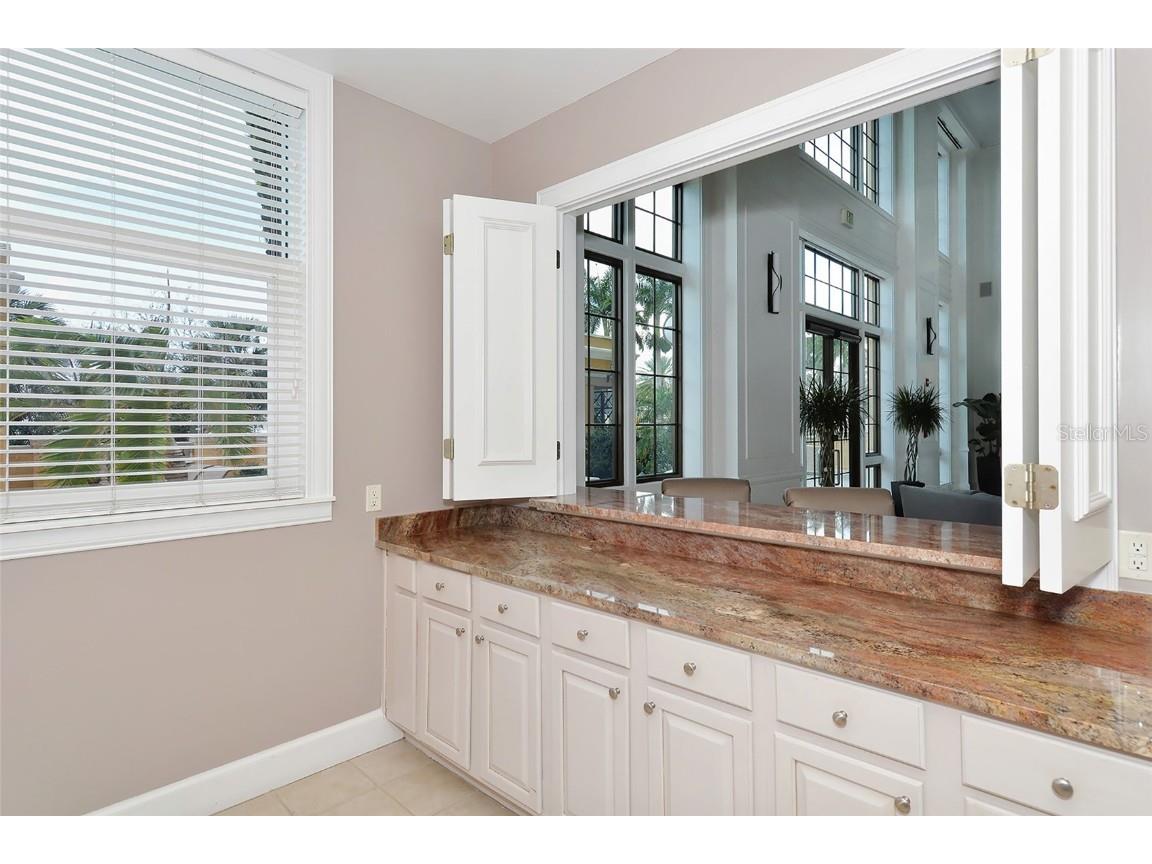 750 N Tamiami Trail #304 Sarasota FL 34236 A4657467 image52