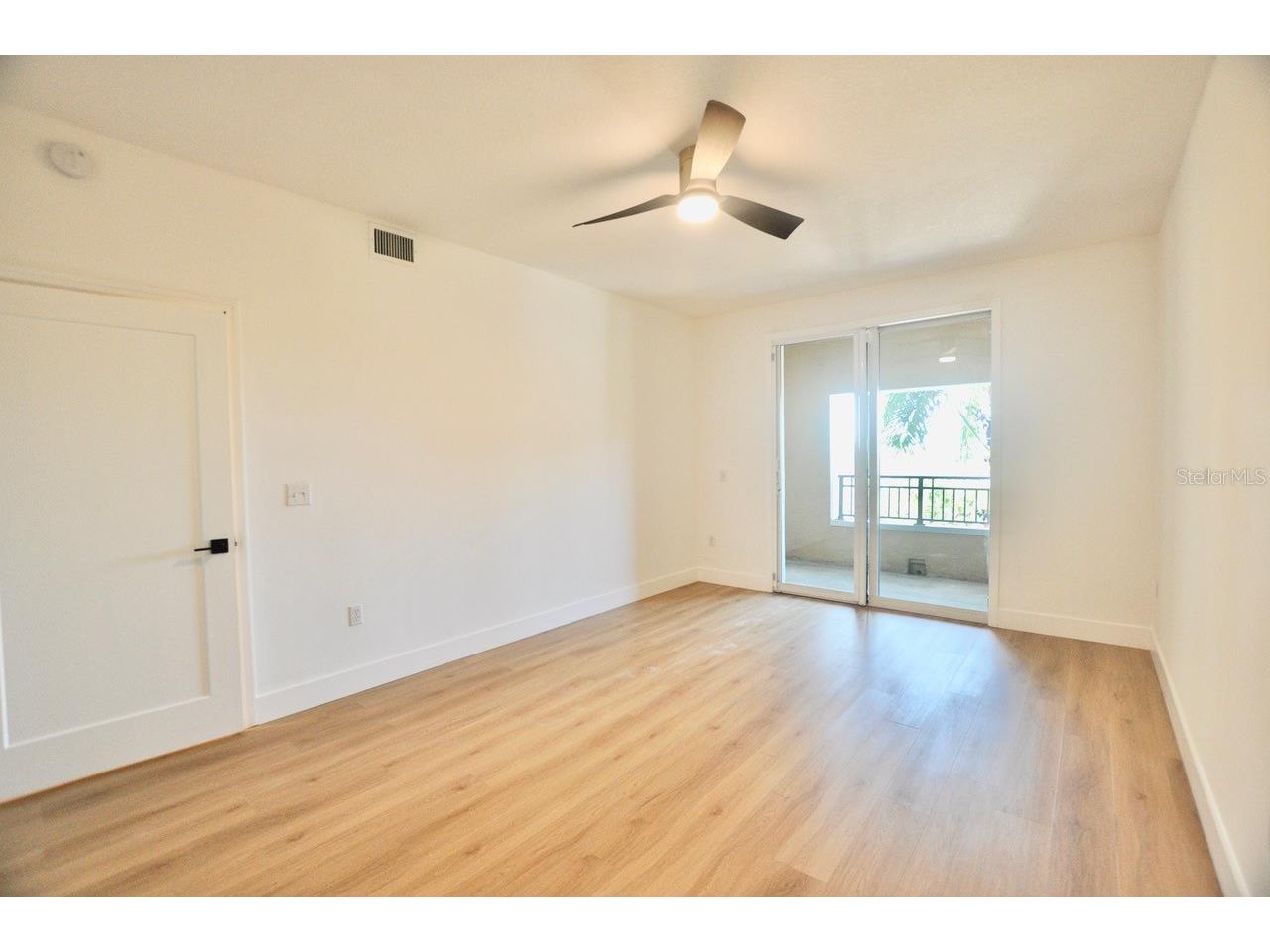 750 N Tamiami Trail #307 Sarasota FL 34236 A4680305 image15