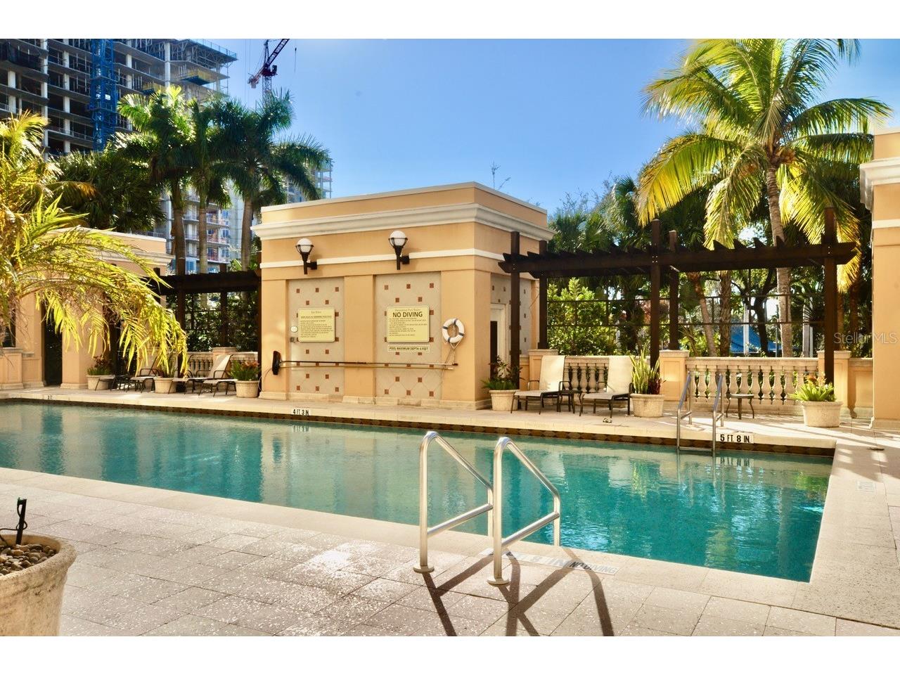750 N Tamiami Trail #307 Sarasota FL 34236 A4680305 image32