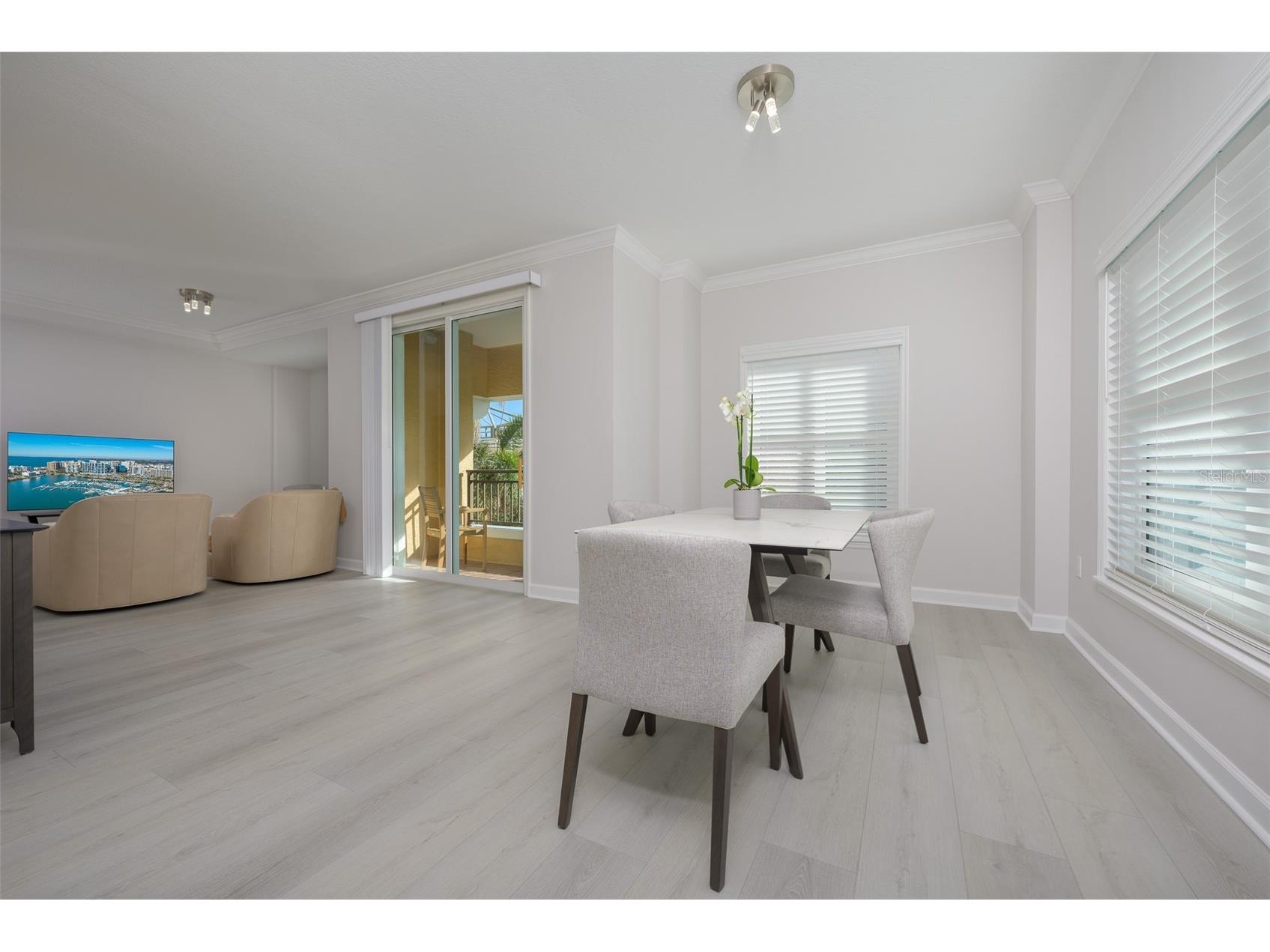 750 N Tamiami Trail #314 Sarasota FL 34236 A4676869 image10