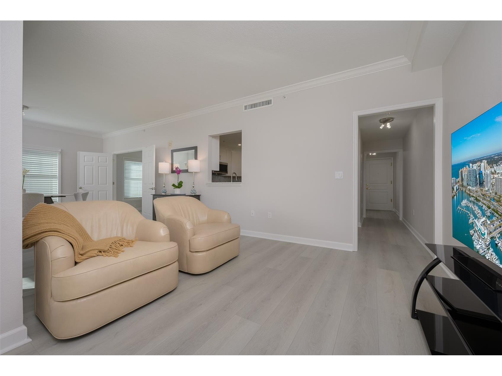 750 N Tamiami Trail #314 Sarasota FL 34236 A4676869 image6