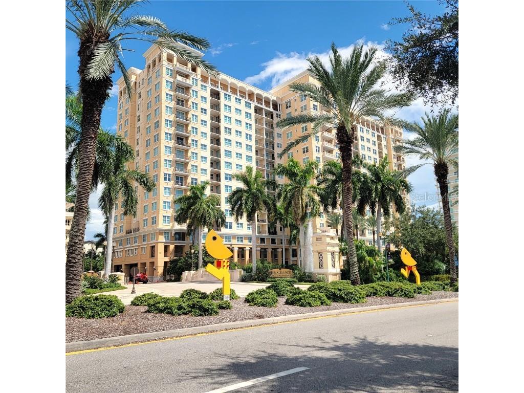 750 N Tamiami Trail #403 Sarasota FL 34236 A4622397 image1