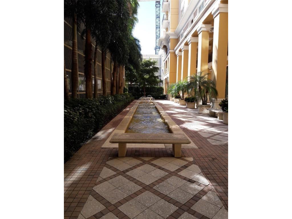 750 N Tamiami Trail #405 Sarasota FL 34236 A4189067 image18