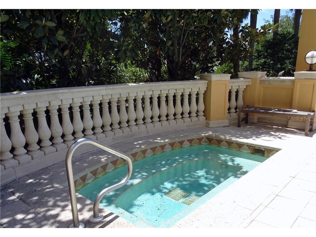 750 N Tamiami Trail #405 Sarasota FL 34236 A4189067 image23