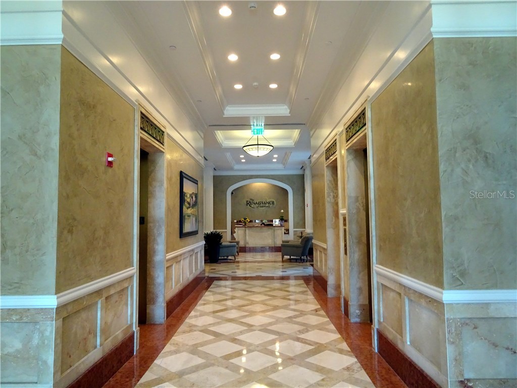 750 N Tamiami Trail #405 Sarasota FL 34236 A4189067 image24