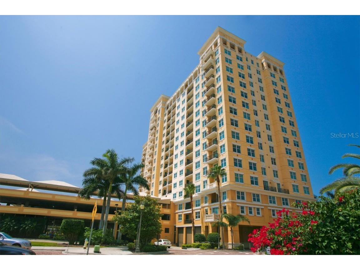 750 N Tamiami Trail #407 Sarasota FL 34236 A4581217 image1