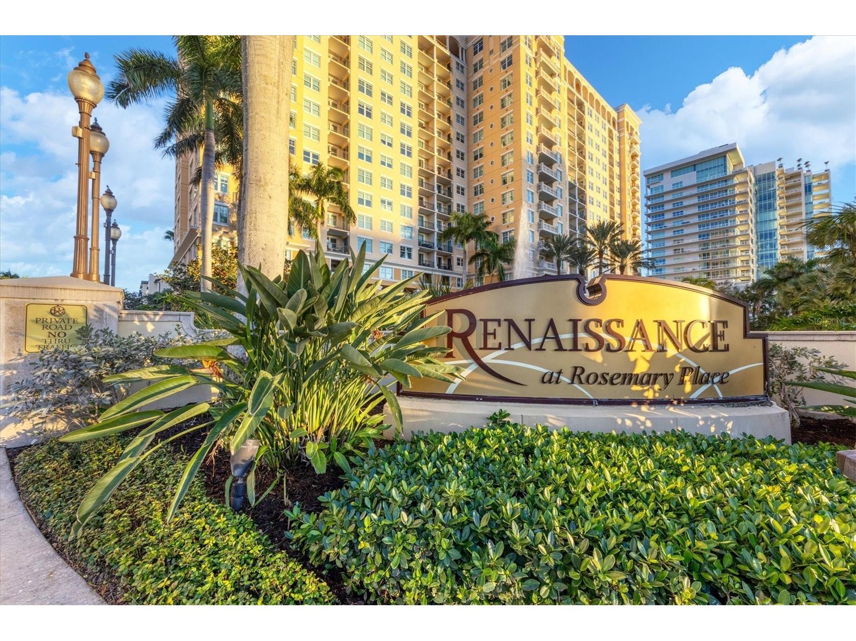 750 N Tamiami Trail #421 Sarasota FL 34236 - SARASOTA BAY A4677748 image1