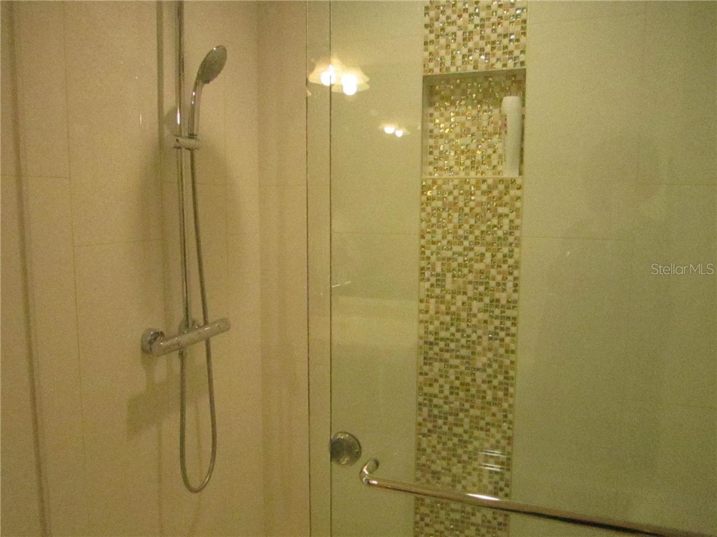 750 N Tamiami Trail #705 Sarasota FL 34236 A4457944 image15