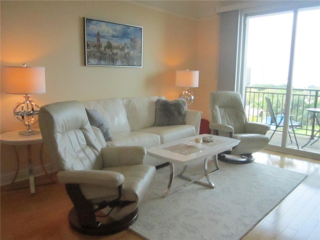 750 N Tamiami Trail #705 Sarasota FL 34236 A4457944 image8