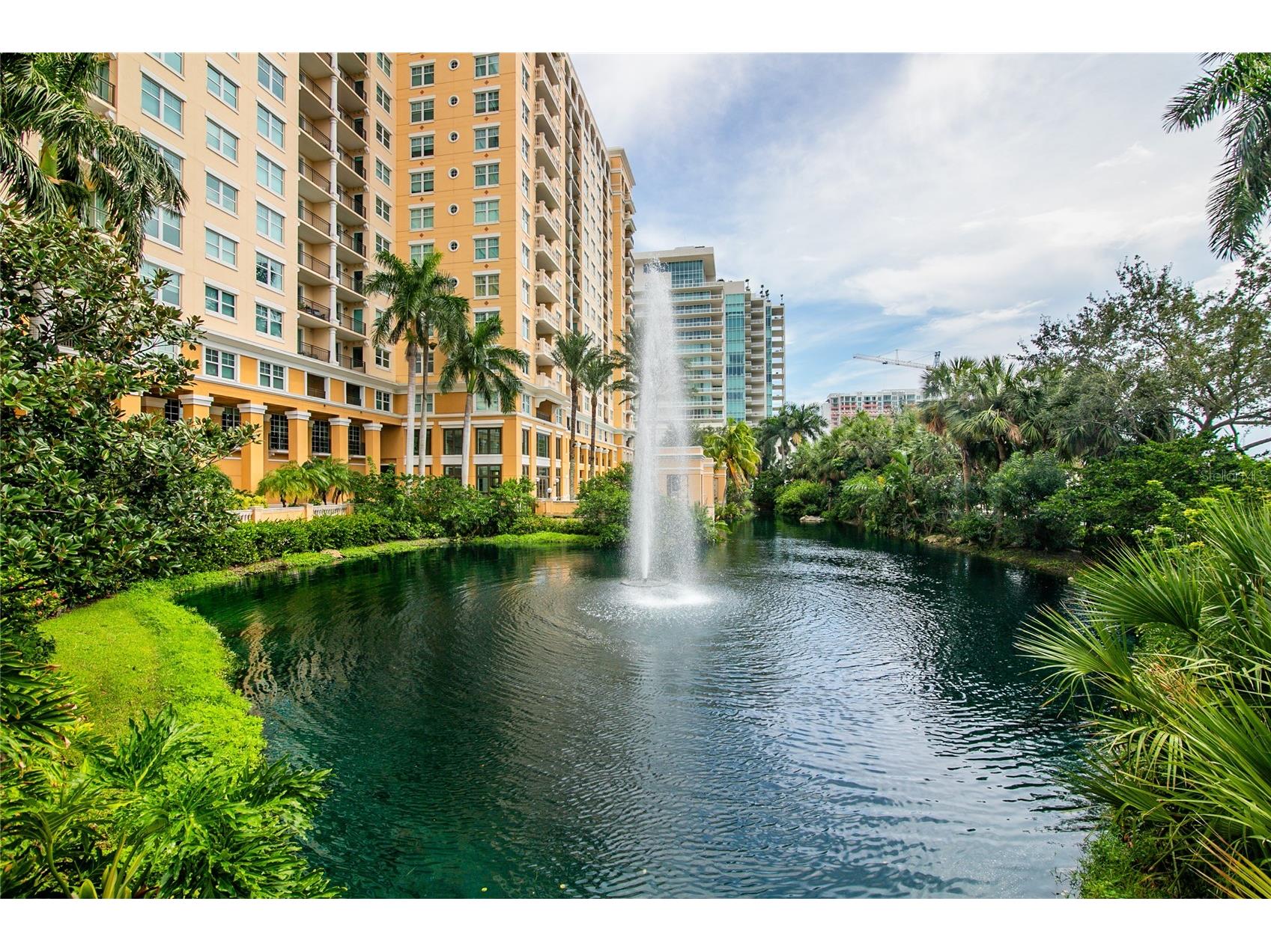 750 N Tamiami Trail #708 Sarasota FL 34236 A4691977 image1