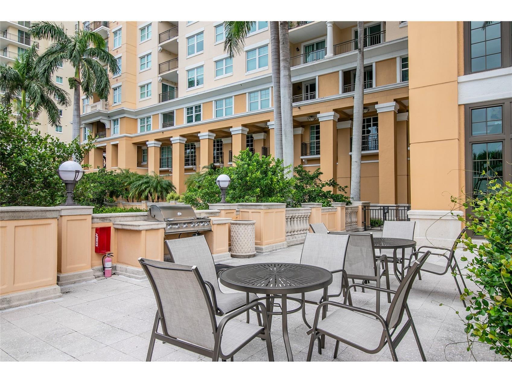 750 N Tamiami Trail #708 Sarasota FL 34236 A4691977 image42
