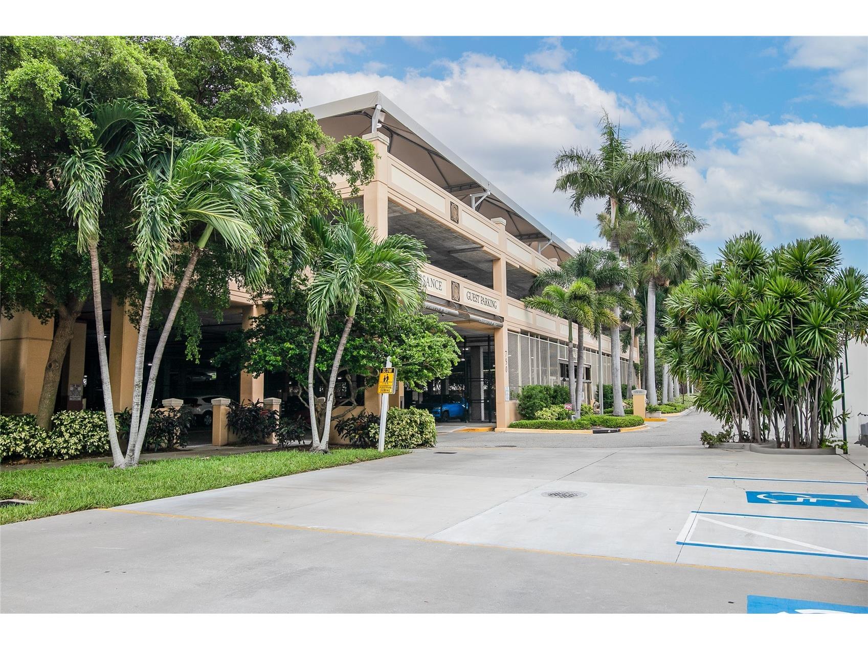 750 N Tamiami Trail #708 Sarasota FL 34236 A4691977 image43