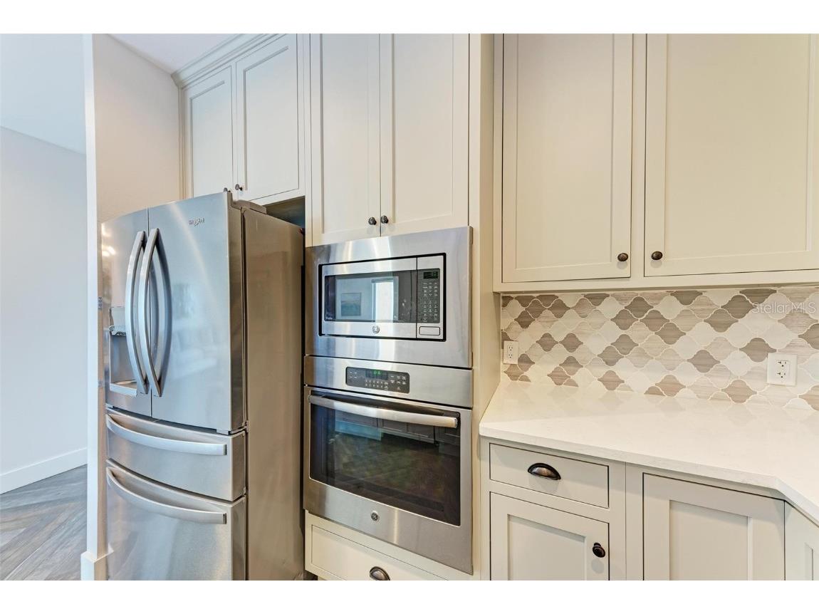 750 N Tamiami Trail #PH-2 Sarasota FL 34236 A4661561 image15