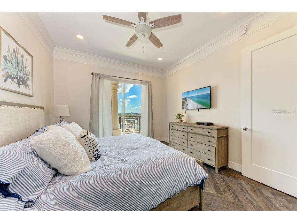 750 N Tamiami Trail #PH-2 Sarasota FL 34236 A4661561 image21