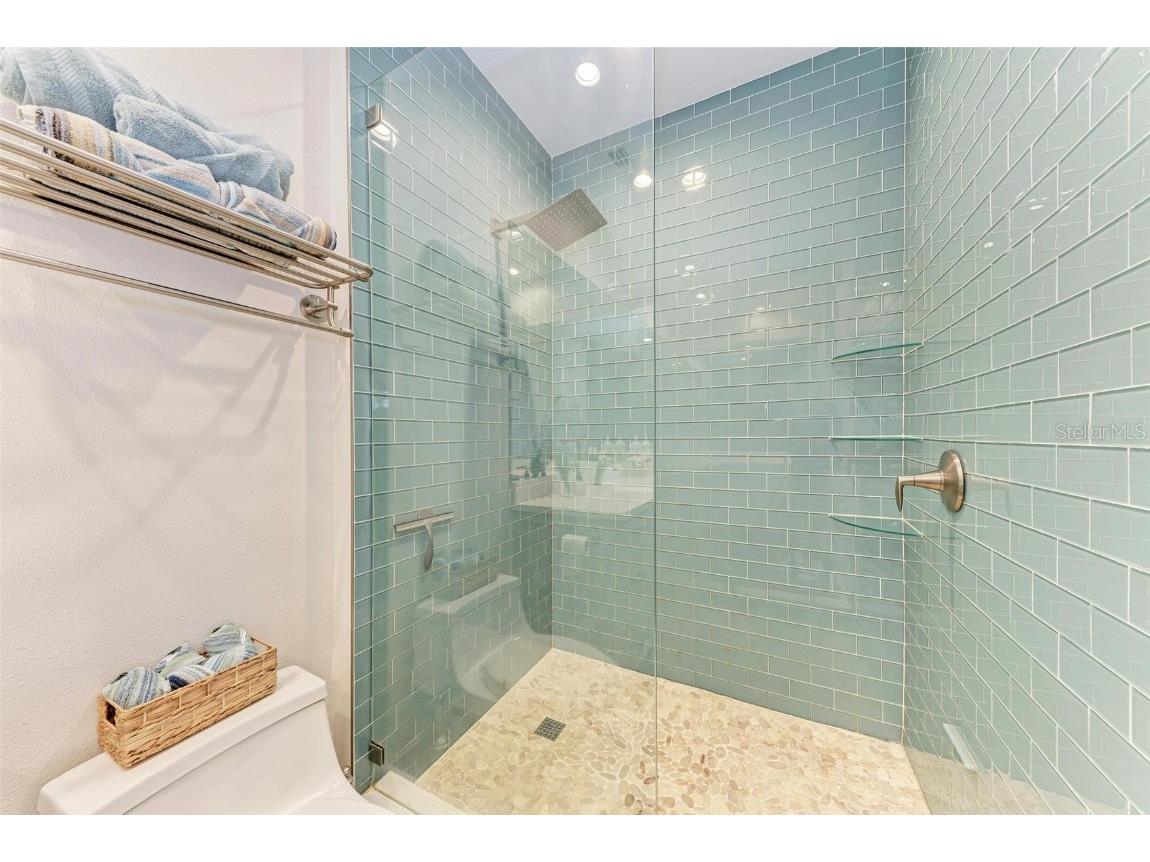 750 N Tamiami Trail #PH-2 Sarasota FL 34236 A4661561 image22