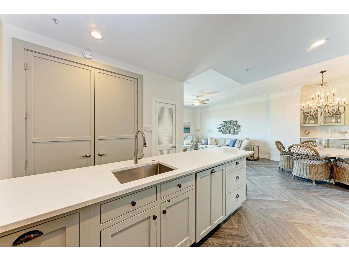 750 N Tamiami Trail #PH-2 Sarasota FL 34236 A4661561 image26