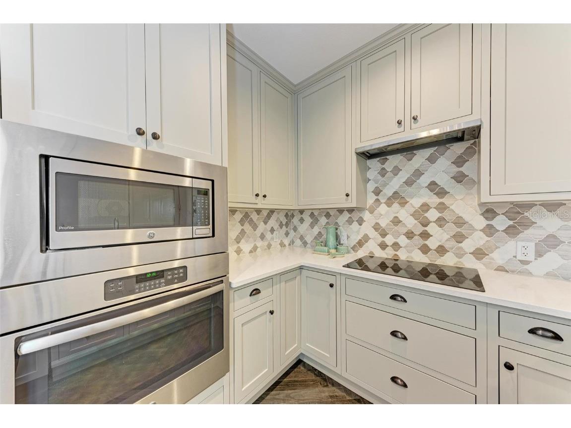 750 N Tamiami Trail #PH-2 Sarasota FL 34236 A4661561 image28