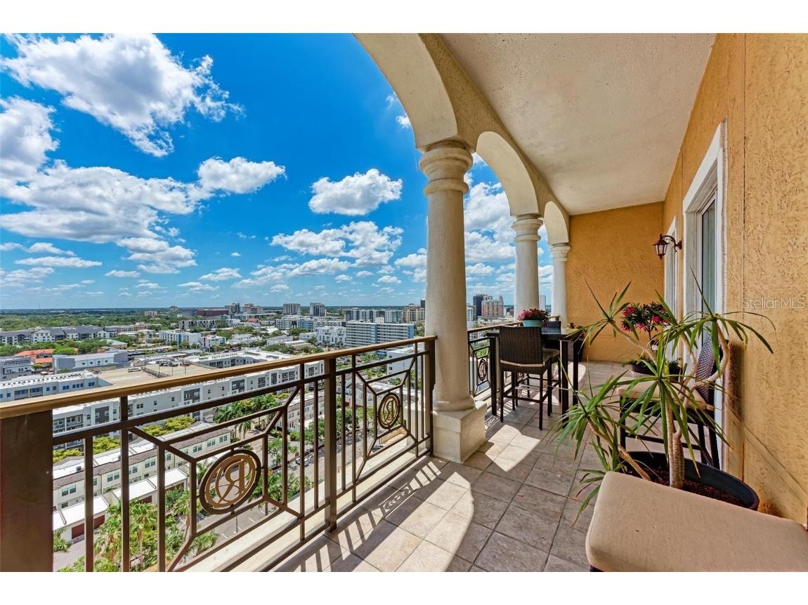 750 N Tamiami Trail #PH-2 Sarasota FL 34236 A4661561 image35