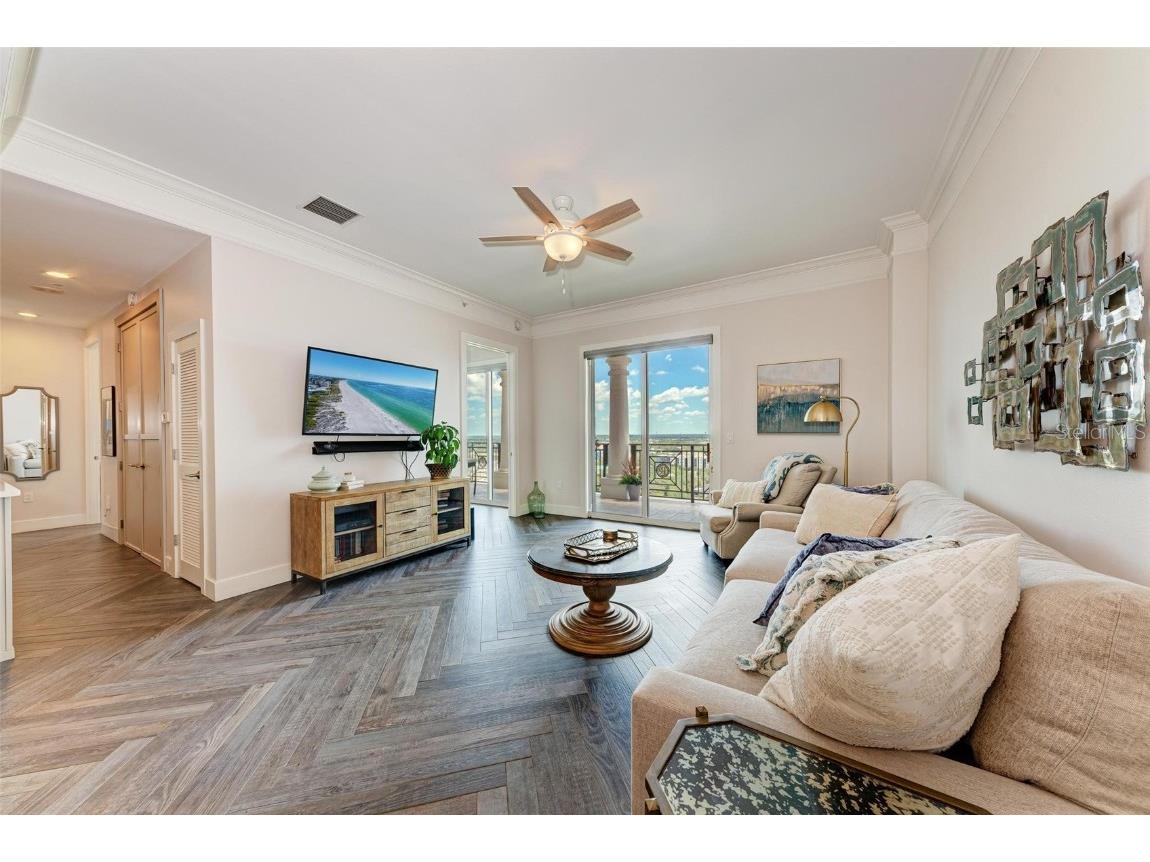 750 N Tamiami Trail #PH-2 Sarasota FL 34236 A4661561 image6
