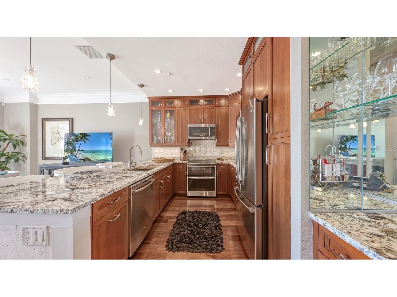 750 N Tamiami Trail #PH08 Sarasota FL 34236 A4689747 image10