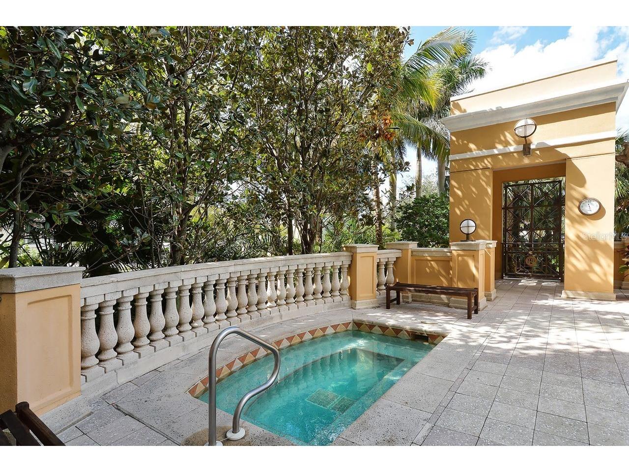 750 N Tamiami Trail #PH08 Sarasota FL 34236 A4689747 image24