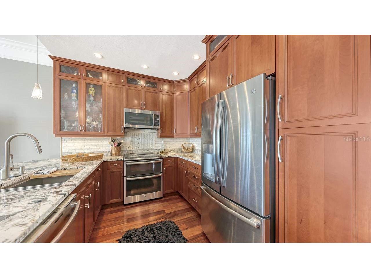 750 N Tamiami Trail #PH08 Sarasota FL 34236 A4689747 image9
