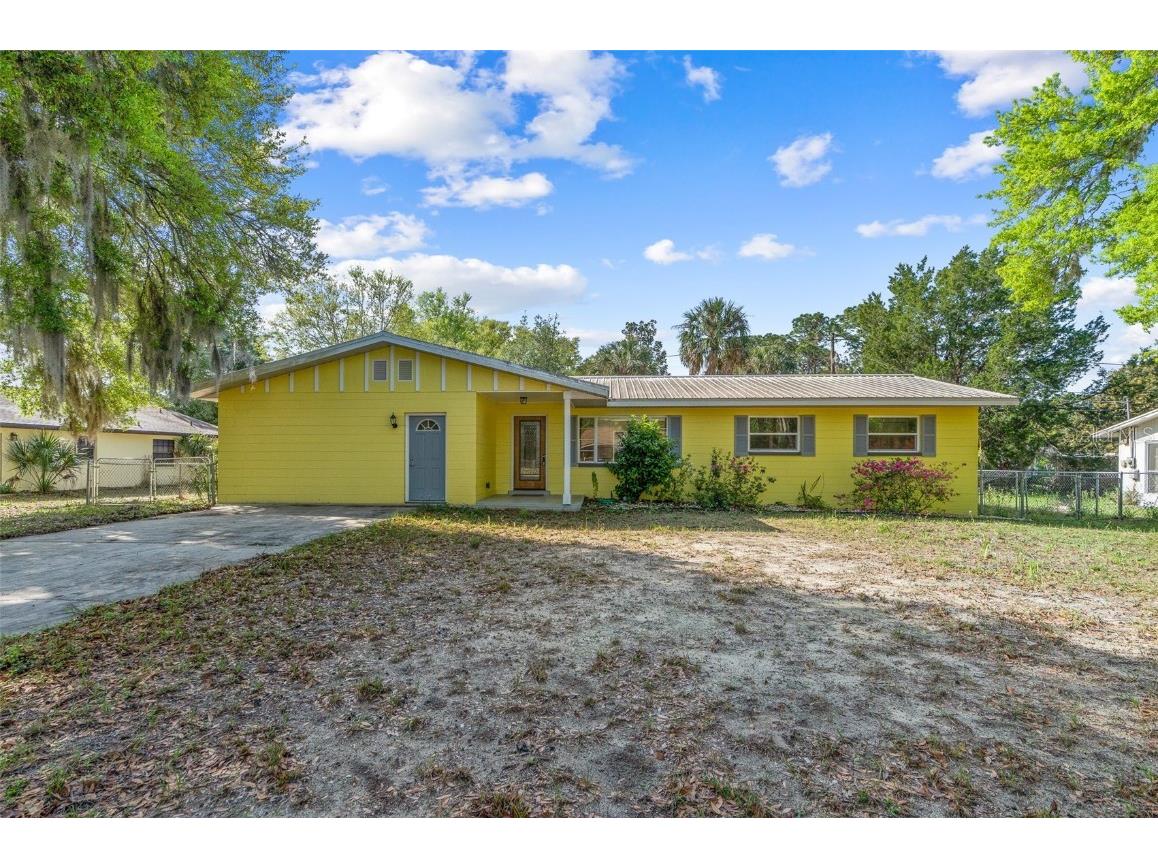 750 NE 12th Terrace Crystal River FL 34428 OM698256 image1