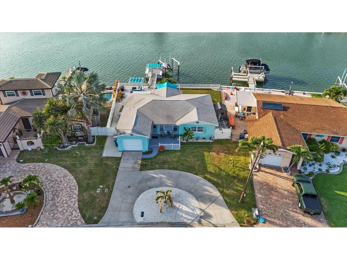 750 Pruitt Drive Madeira Beach FL 33708 - INTERCOASTAL T3529092 image1