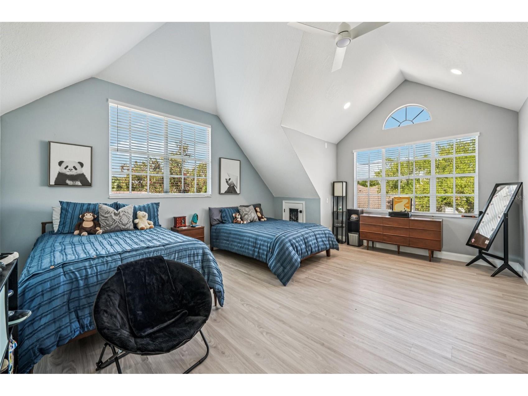 750 Sand Pine Drive NE Saint Petersburg FL 33703 - TAMPA BAY TB8489991 image29