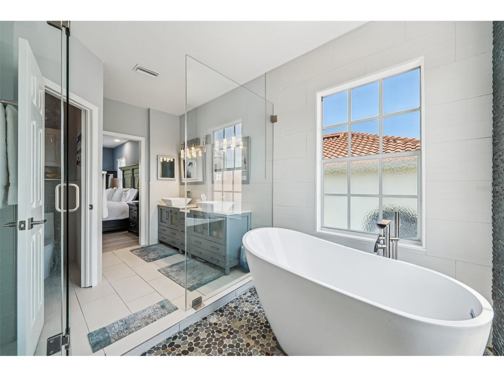 750 Sand Pine Drive NE Saint Petersburg FL 33703 - TAMPA BAY TB8489991 image41