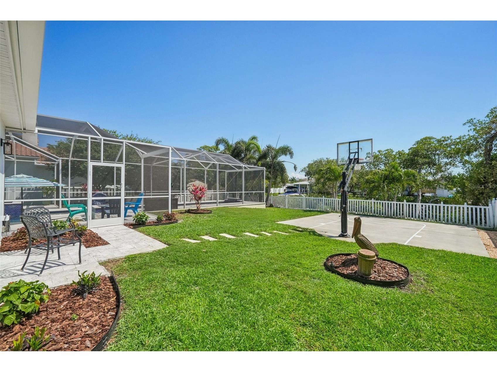 750 Sand Pine Drive NE Saint Petersburg FL 33703 - TAMPA BAY TB8489991 image49
