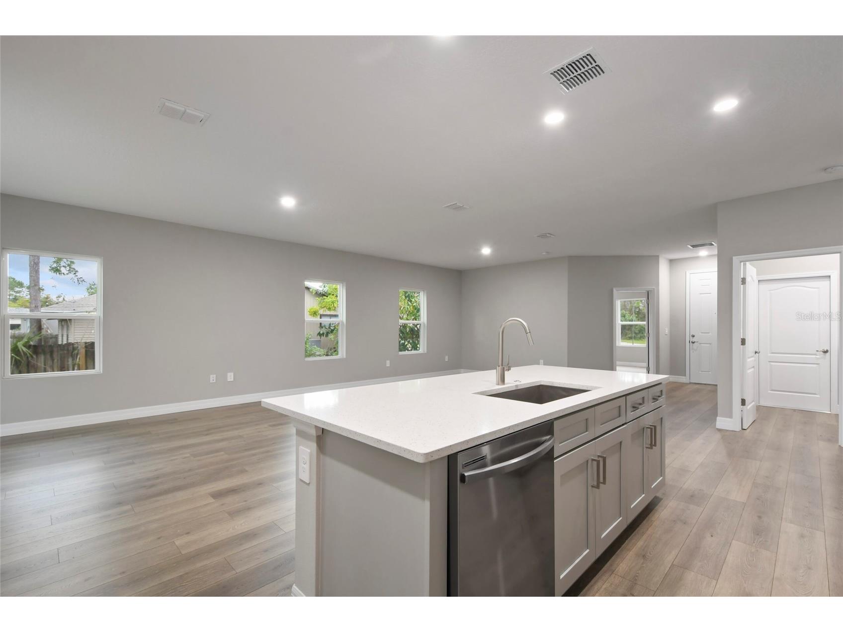 750 Valencia Avenue Orange City FL 32763 O6372831 image8