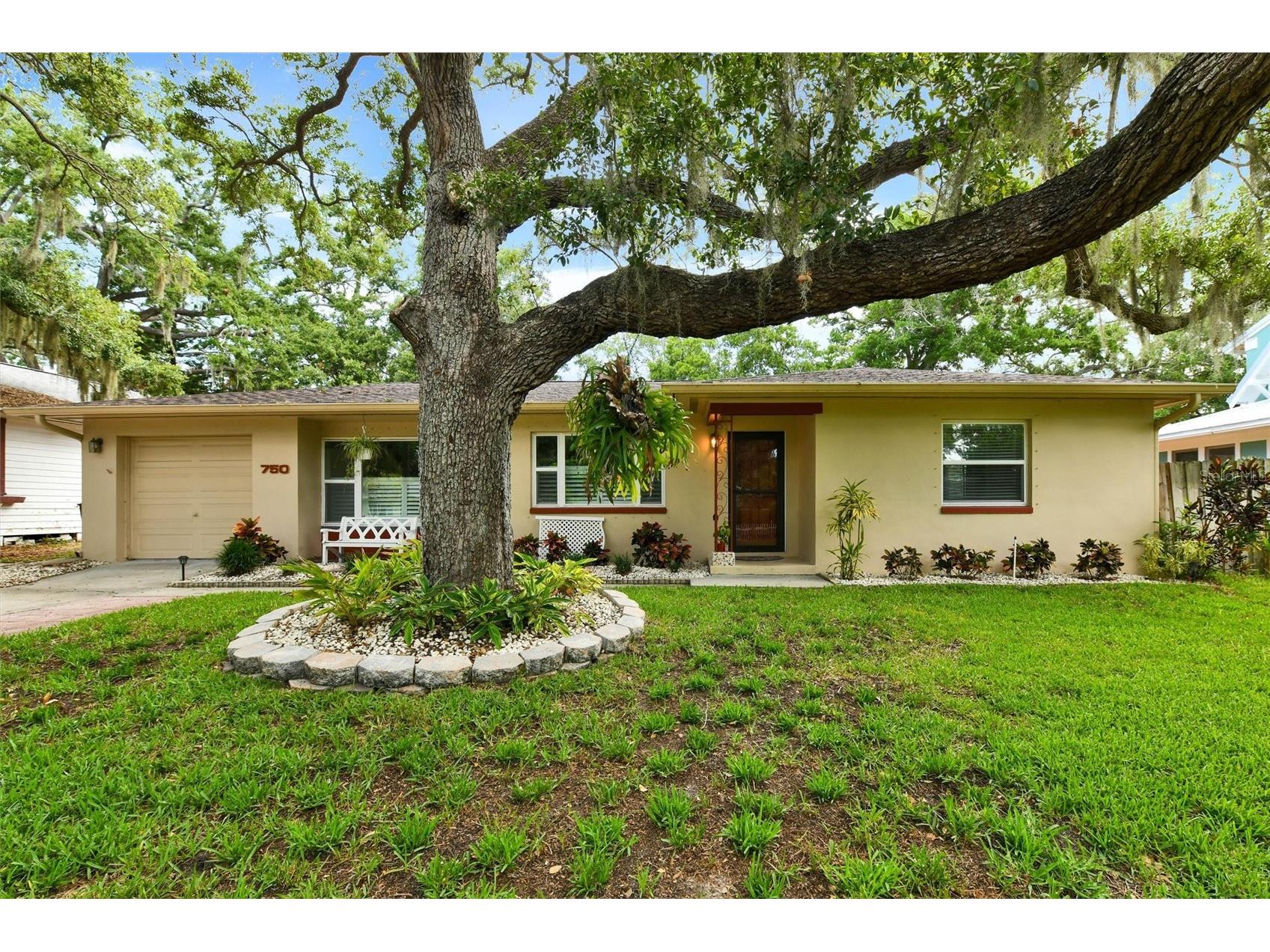 750 Wood Street Dunedin FL 34698 W7885482 image1