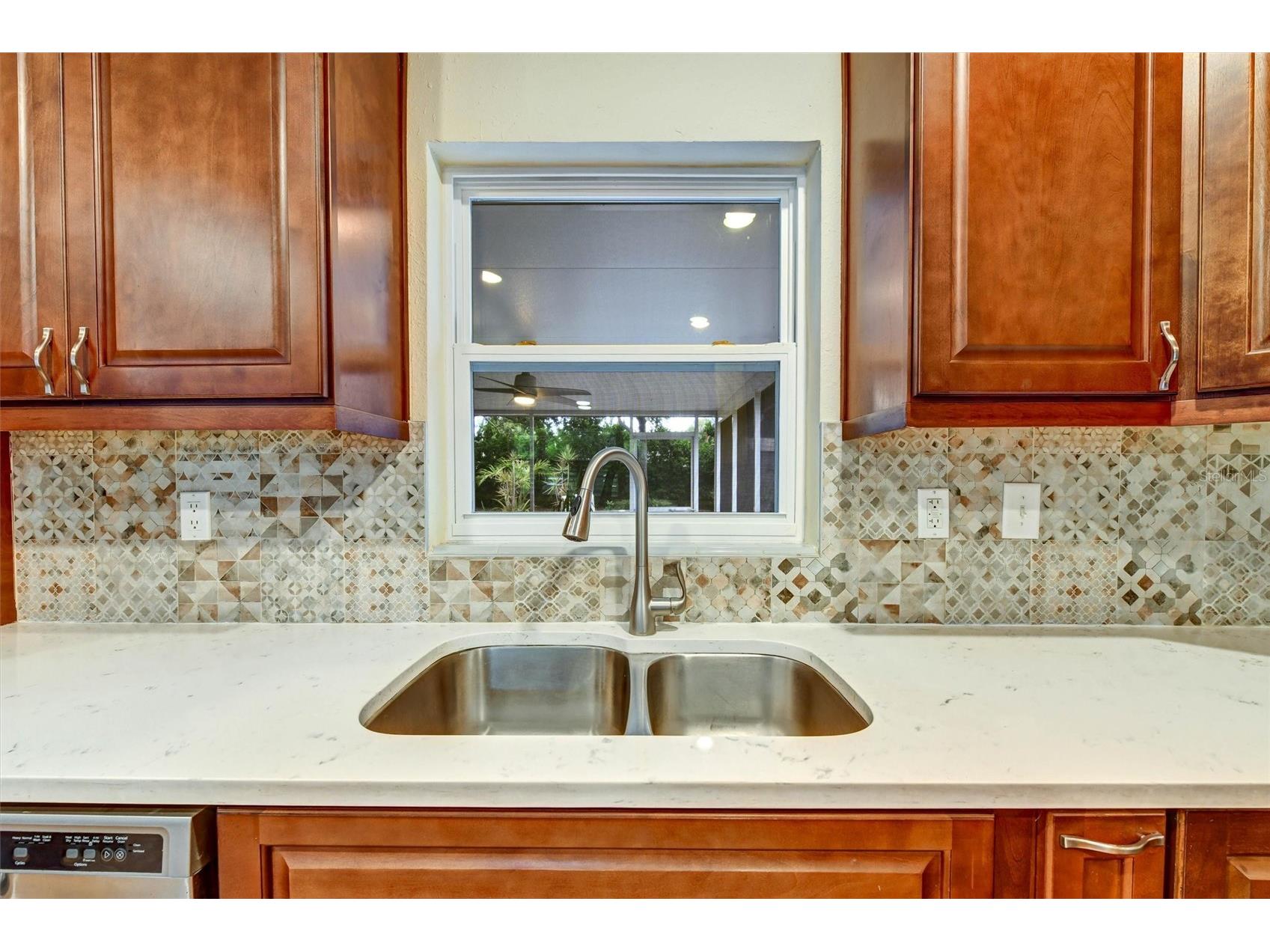 750 Wood Street Dunedin FL 34698 W7885482 image18