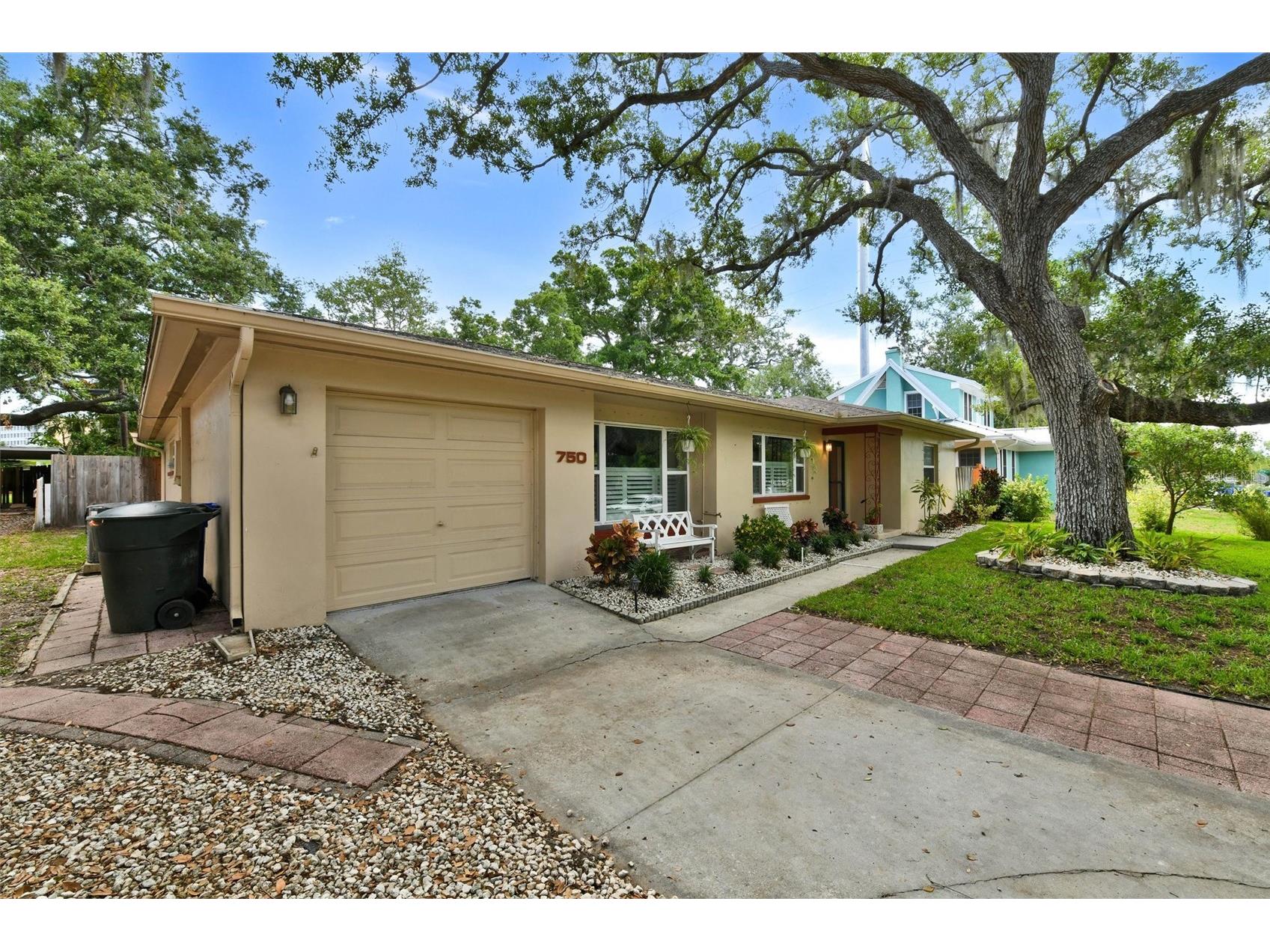 750 Wood Street Dunedin FL 34698 W7885482 image5