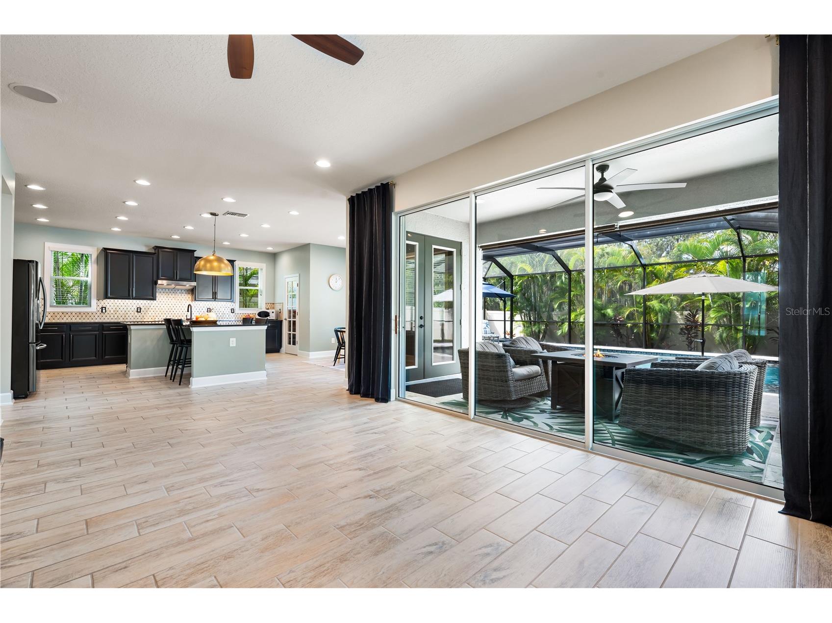 7500 Aguila Drive Sarasota FL 34240 A4681984 image17