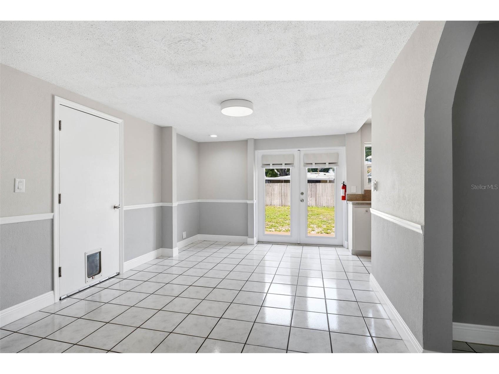 7500 Orpine Drive N Saint Petersburg FL 33702 TB8497798 image11