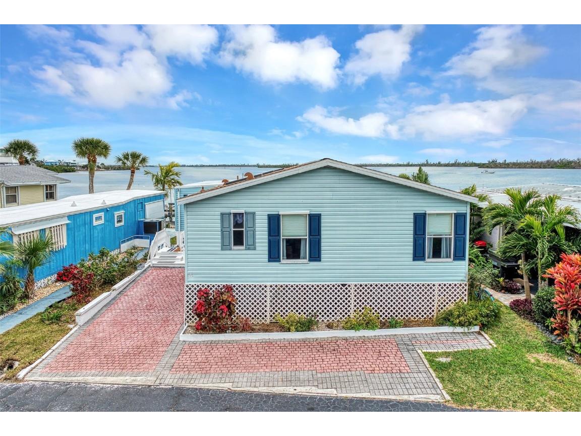 7500 Park Pointe Drive #26 Englewood FL 34224 - LEMON BAY/ICW/STUMP PASS D6134117 image1