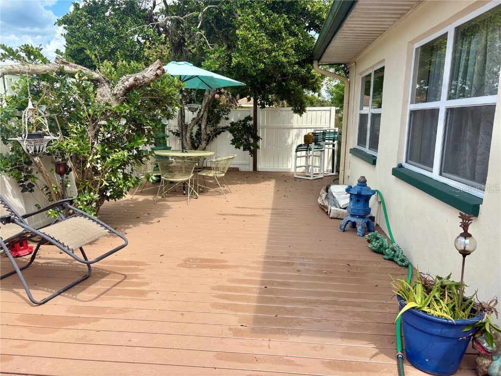 7501 Cumber Drive New Port Richey FL 34653 W7878796 image2