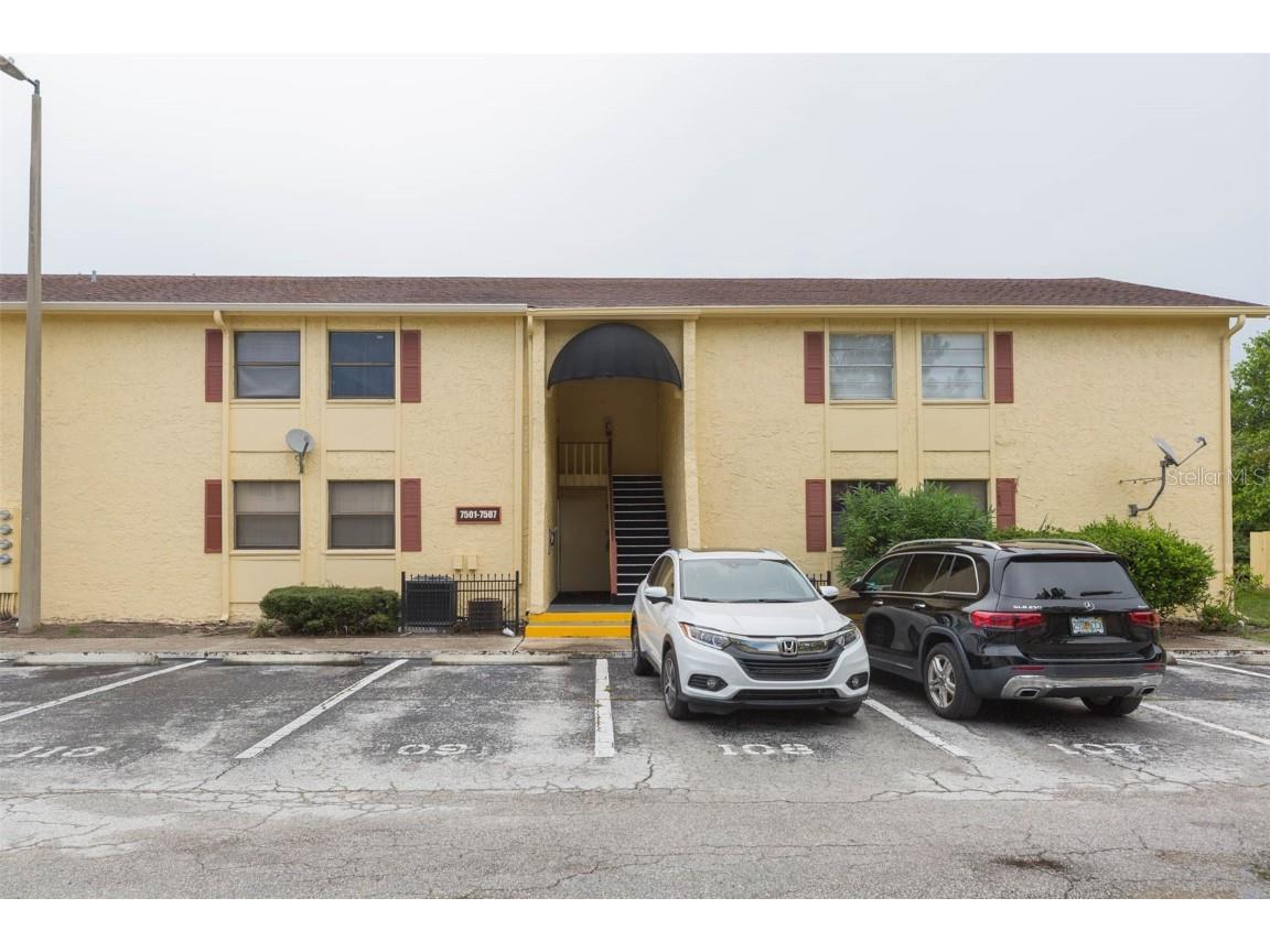 7501 Dolonita Drive Tampa FL 33615 T3459962 image1