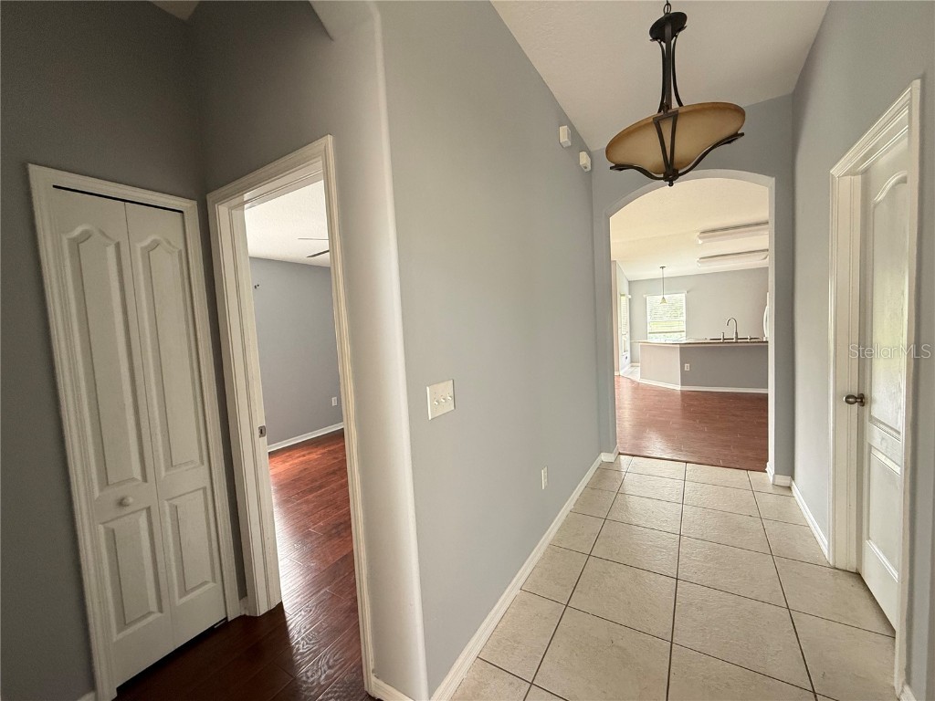 7501 Turtle View Drive Ruskin FL 33573 TB8422129 image3