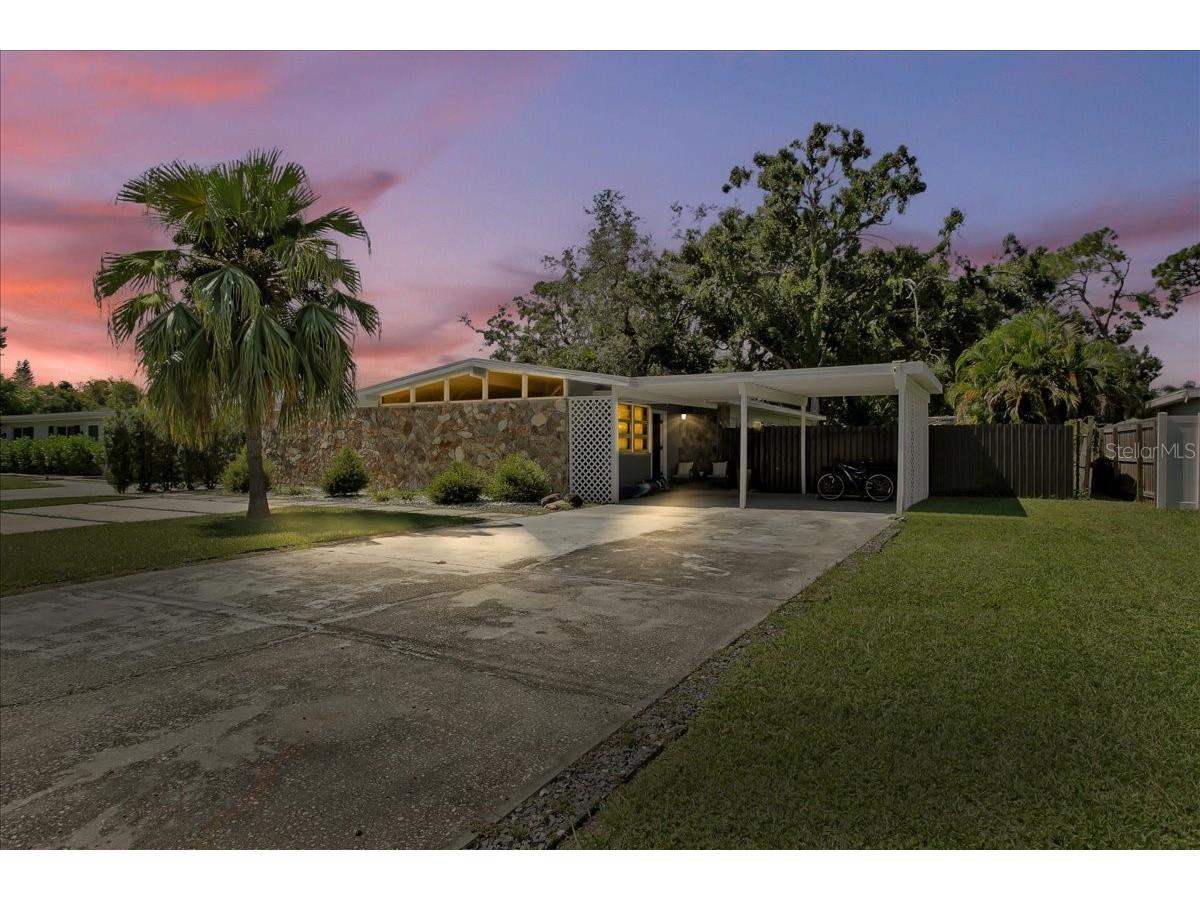 7502 Lakeside Boulevard Tampa FL 33614 TB8428211 image1