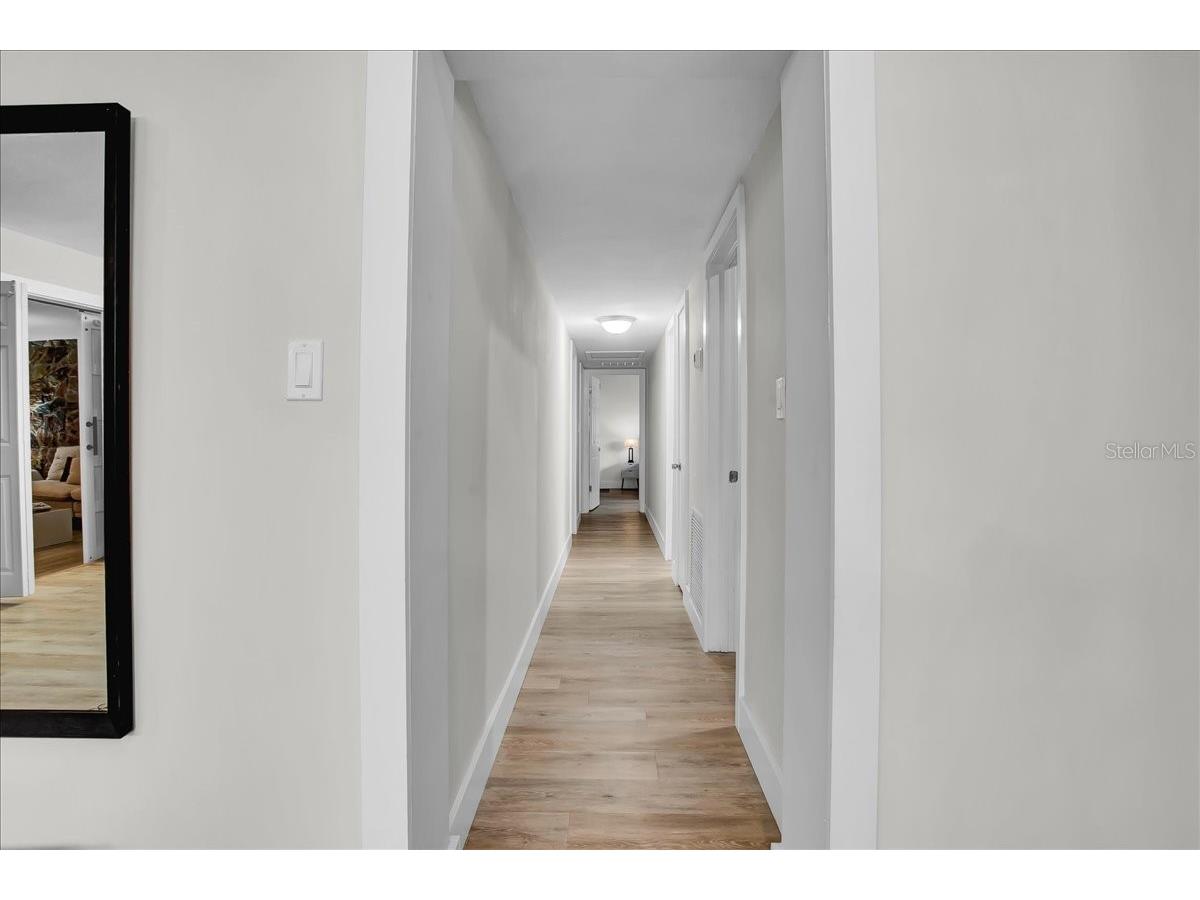 7502 Lakeside Boulevard Tampa FL 33614 TB8428211 image12