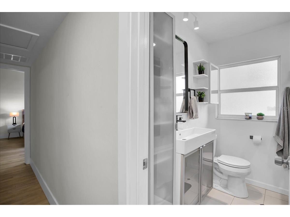 7502 Lakeside Boulevard Tampa FL 33614 TB8428211 image16