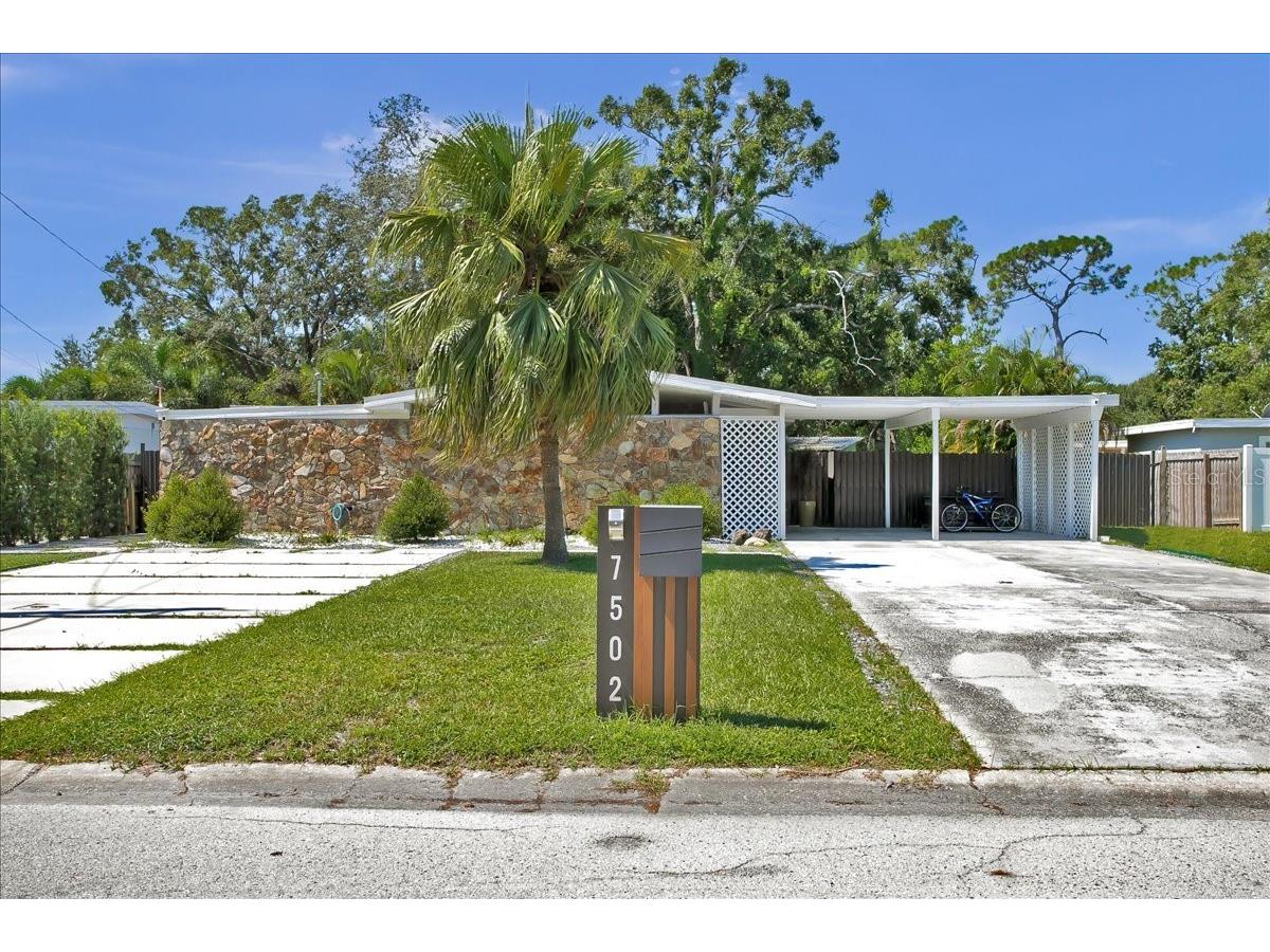 7502 Lakeside Boulevard Tampa FL 33614 TB8428211 image3