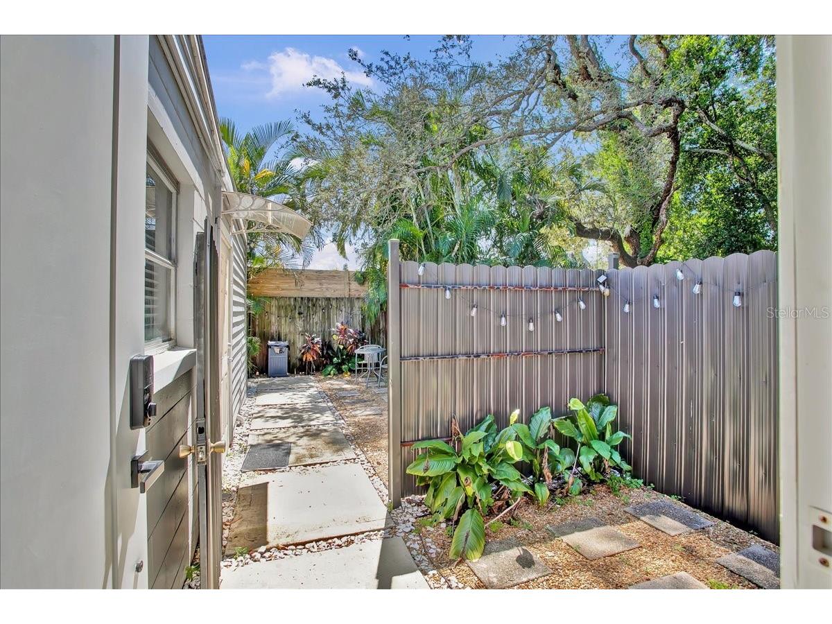 7502 Lakeside Boulevard Tampa FL 33614 TB8428211 image39